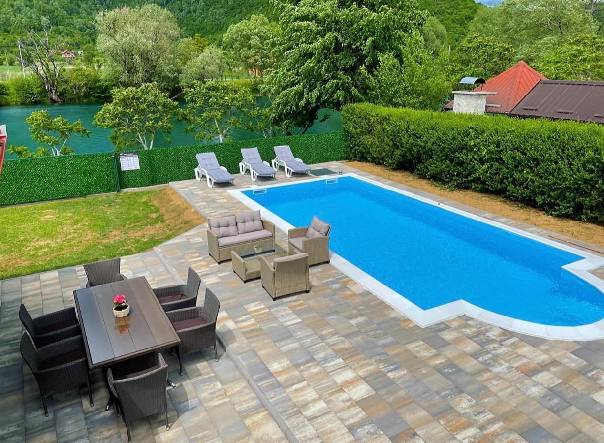 Crystal Racic Villa Bihac Ngoại thất bức ảnh