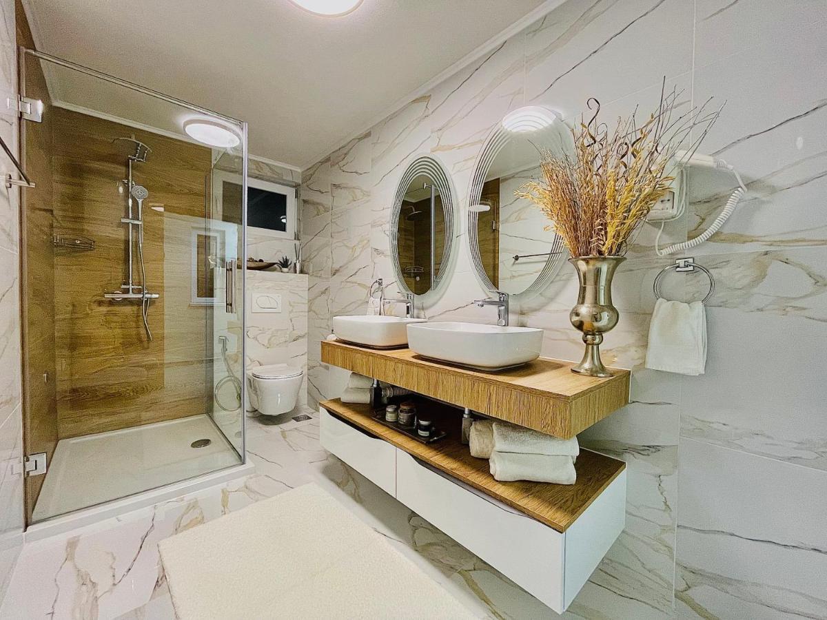 Crystal Racic Villa Bihac Ngoại thất bức ảnh