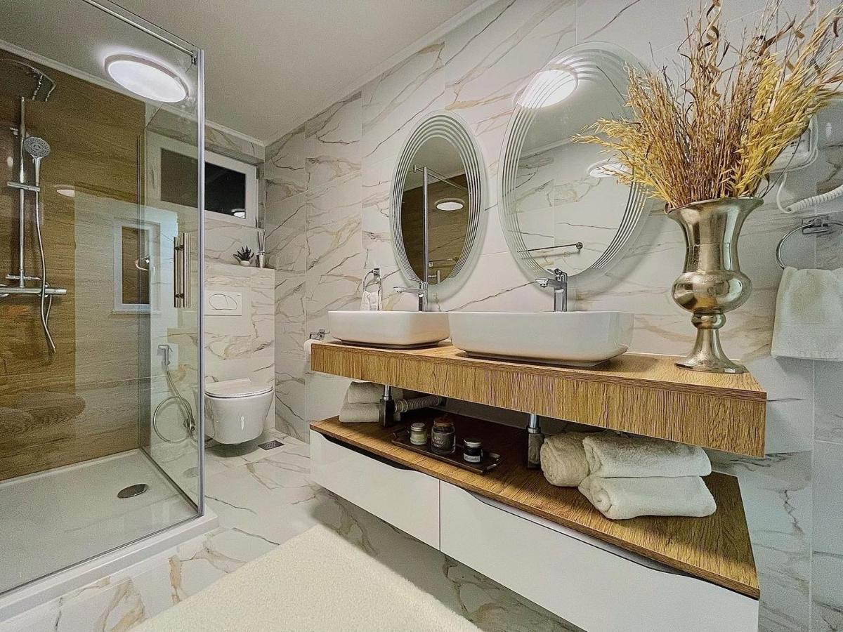 Crystal Racic Villa Bihac Ngoại thất bức ảnh