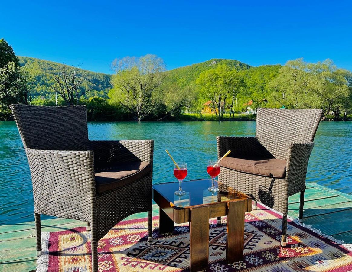 Crystal Racic Villa Bihac Ngoại thất bức ảnh