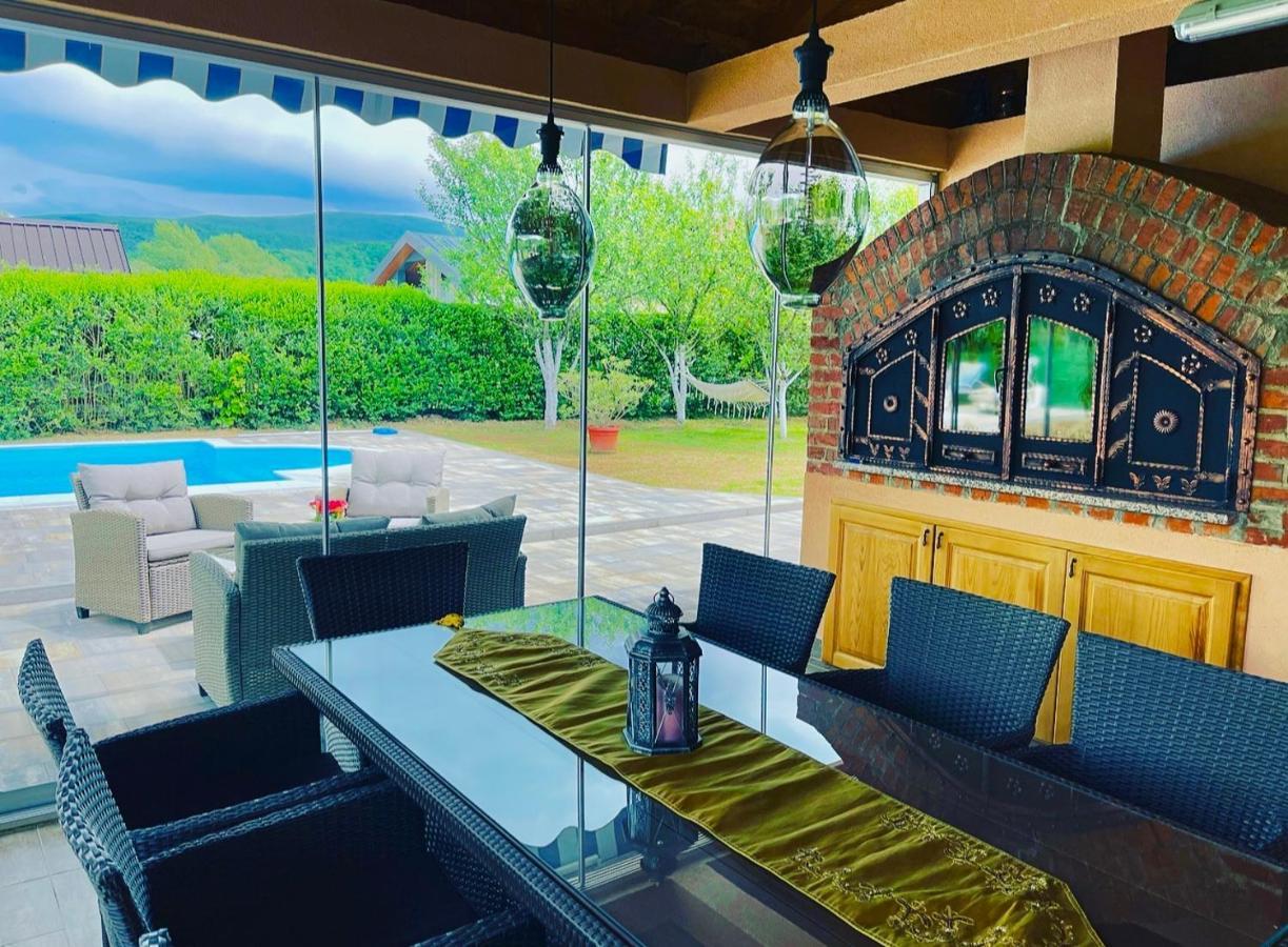 Crystal Racic Villa Bihac Ngoại thất bức ảnh