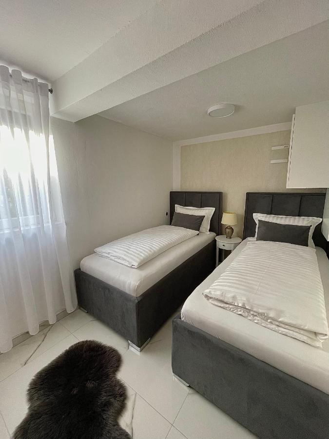 Crystal Racic Villa Bihac Ngoại thất bức ảnh