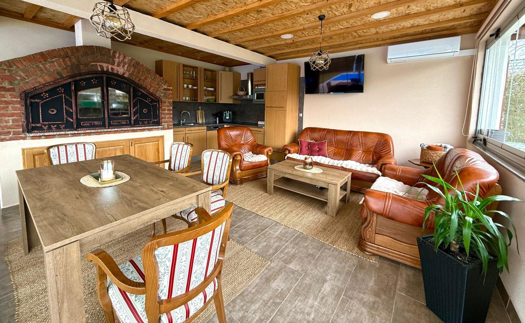 Crystal Racic Villa Bihac Ngoại thất bức ảnh